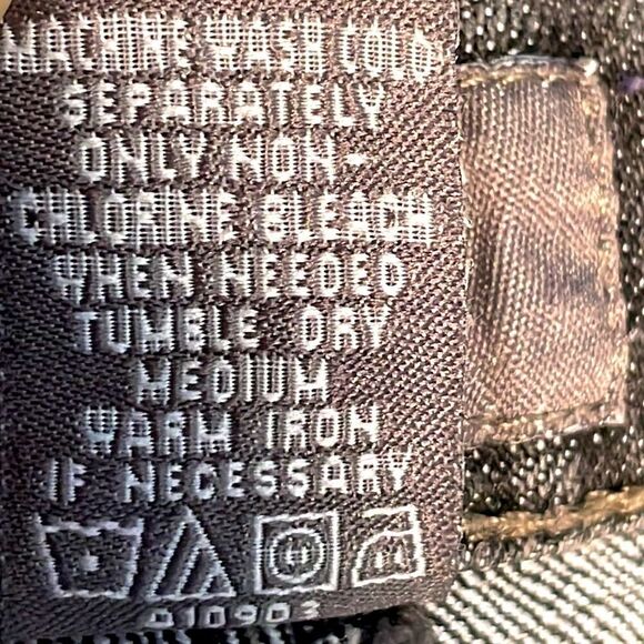 Motto embossed pattern back pockets lightly distressed jeans size 12 - Picture 11 of 11